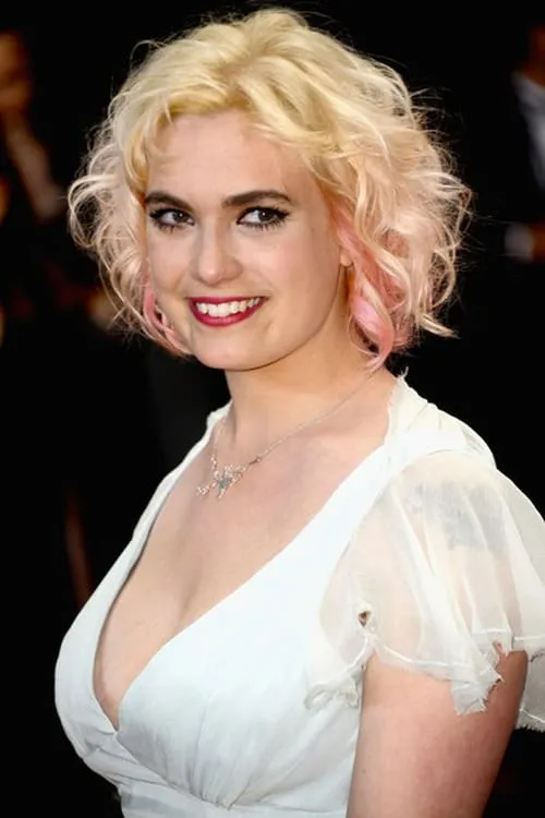 Julie Brémond interpretando a 