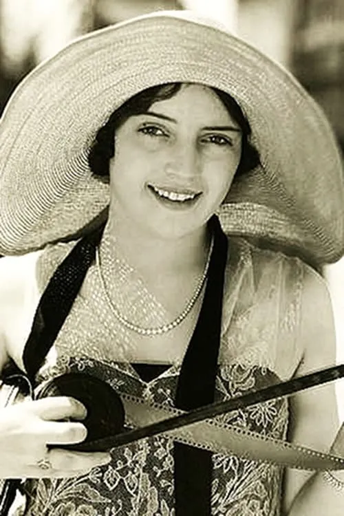 Julie Carter en su biografía y filmografía