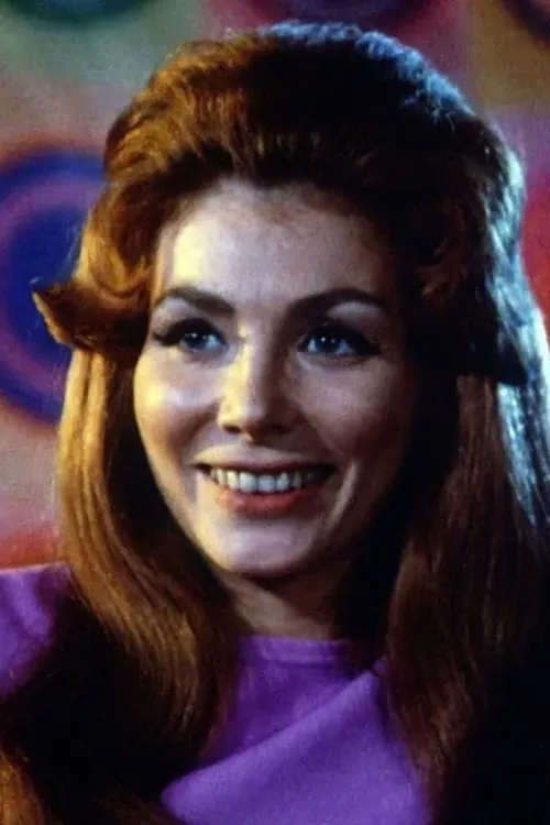 Nanci Sheldon ha trabajado con Julie Conners en 1 ocasiones