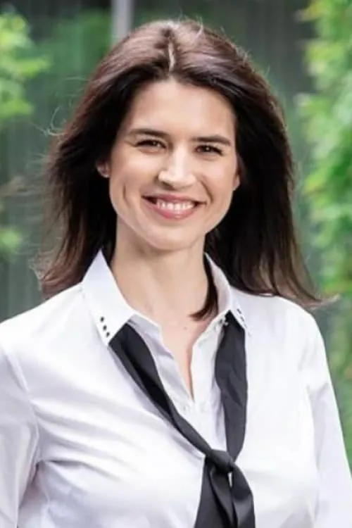 Sandrine Dans ha trabajado con Julie Denayer en 1 ocasiones