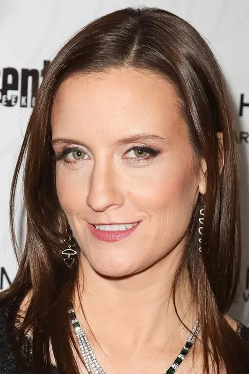 Sophie Guest ha trabajado con Julie Lake en 1 ocasiones