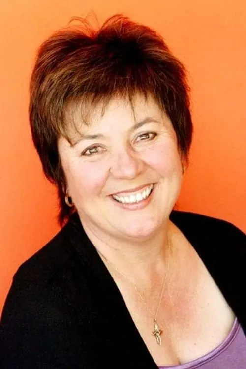 Julie McCrossin — personaje: Self - Team Captain