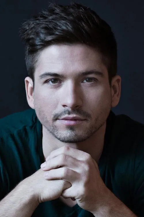 Julien Bernier-Pelletier — personaje: Olivo