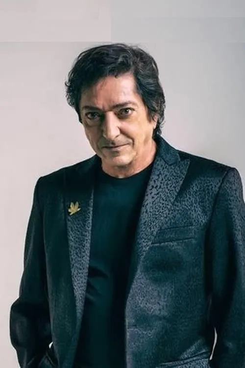 Hugo Fattoruso ha trabajado con Julio Moura en 1 ocasiones