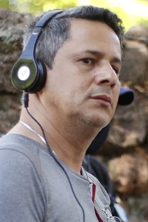 Alessandro Ramos ha trabajado con Julio Quinan en 1 ocasiones