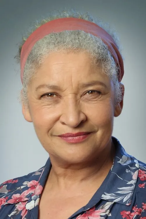 Vinette Ebrahim ha trabajado con June van Merch en 1 ocasiones