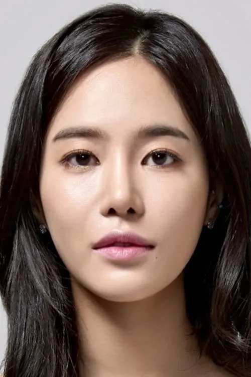 Foto de perfil del actor Jung Hae-na en el reparto