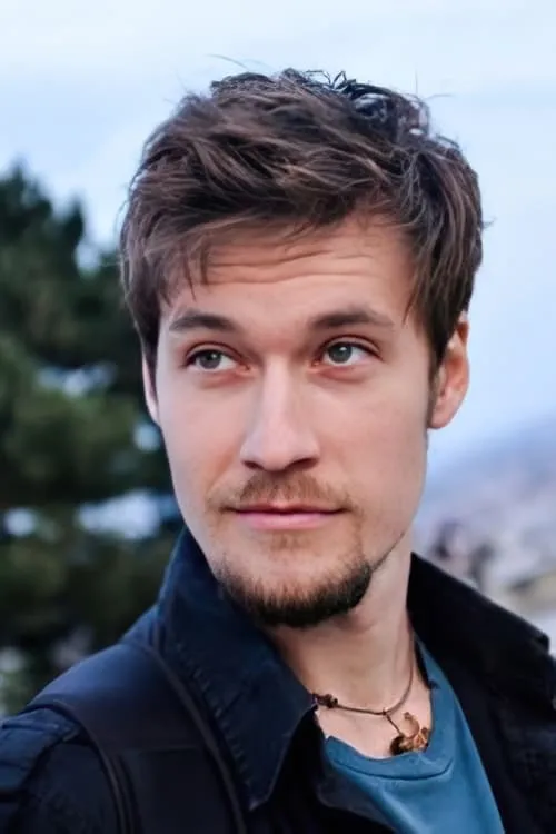 Juraj Ďuriš en su biografía y filmografía