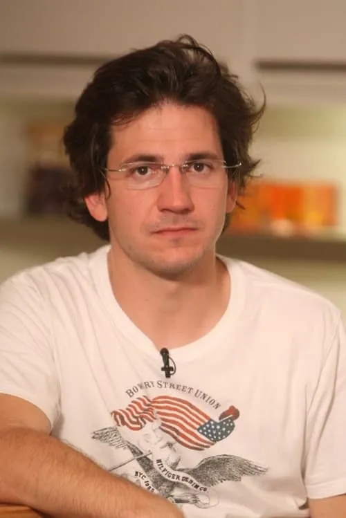 Juraj Mokrý interpretando a Sylvio