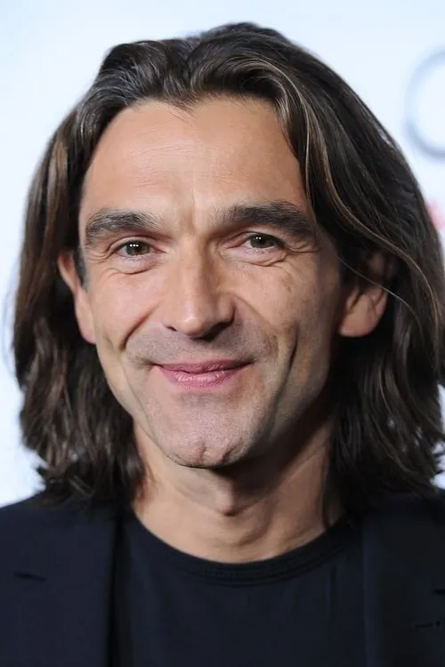 Justin Chadwick — personaje: Con Fullwell