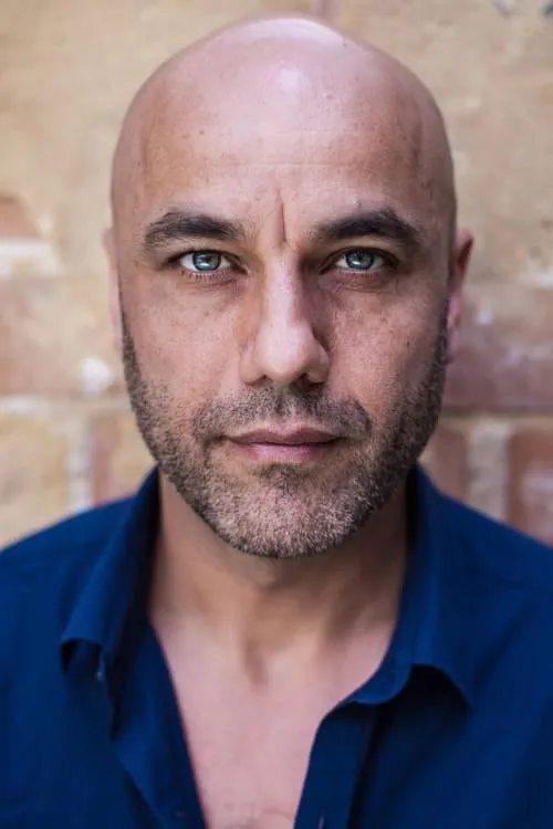 Selena Fara ha trabajado con Justin Cotta en 1 ocasiones