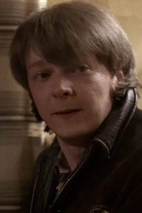 Juuso Hirvikangas interpretando a Harri