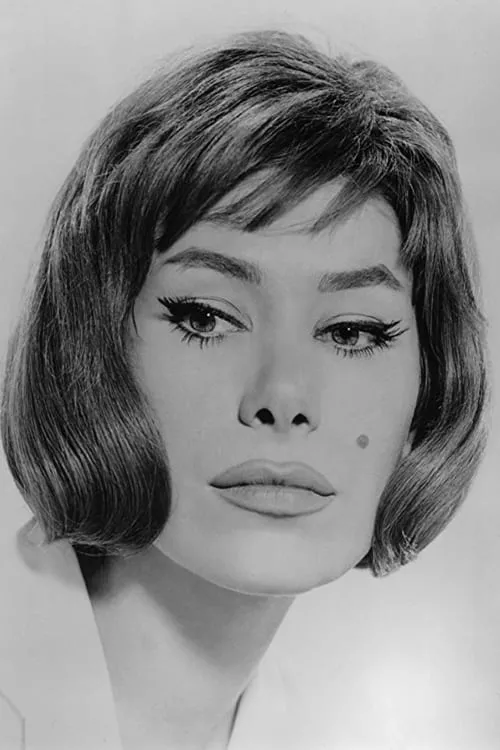 Kai Fischer interpretando a Heidi Brunner