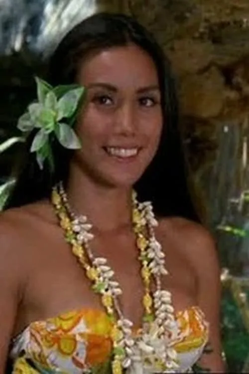 Mirna Seya ha trabajado con Kainowa Lauritzen en 1 ocasiones