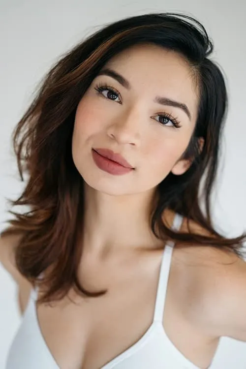 Stephanie Kutty ha trabajado con Kairi Angeline en 1 ocasiones