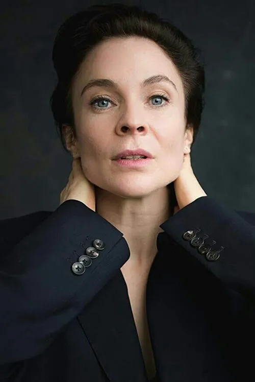 Nila Aalia ha trabajado con Kaisa Hammarlund en 1 ocasiones