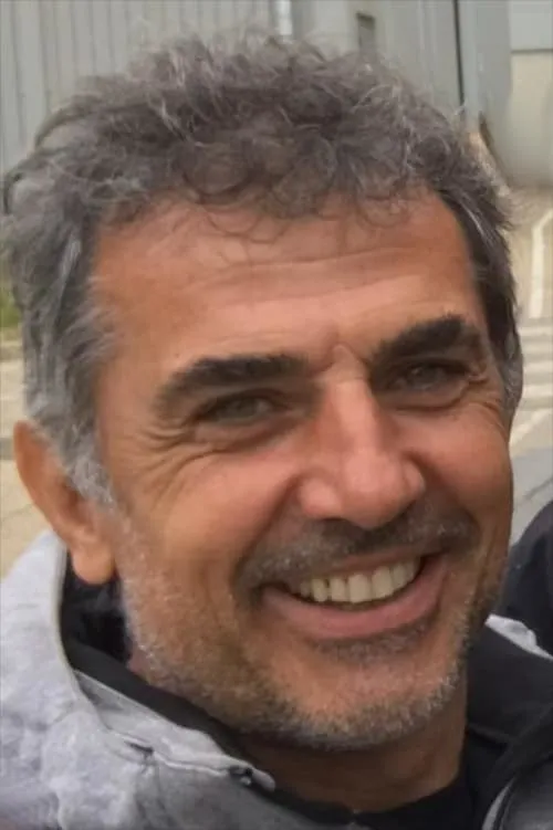 Kaloian Vodenicharov interpretando a Dima