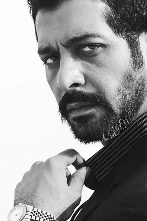 Kamran Tafti interpretando a 