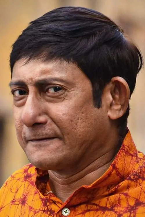 Kanchan Mullick interpretando a Rammohan