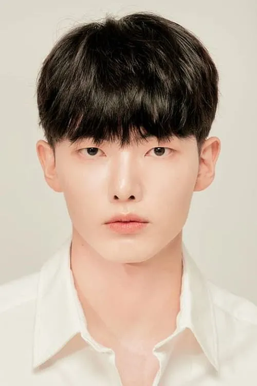 Kang Eun-bin — personaje: Cha Si-won