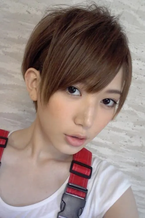 ???? ha trabajado con Kaoru Mitsumune en 1 ocasiones