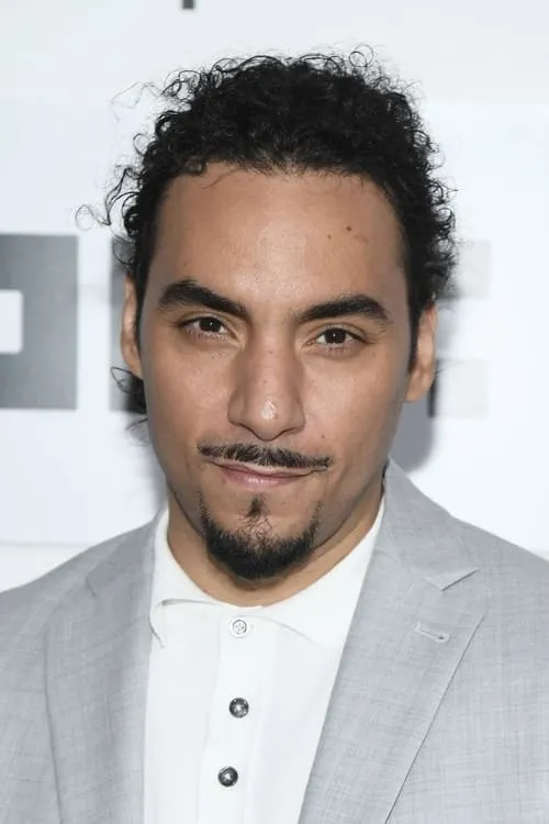 Kareem Savinon interpretando a Jesus