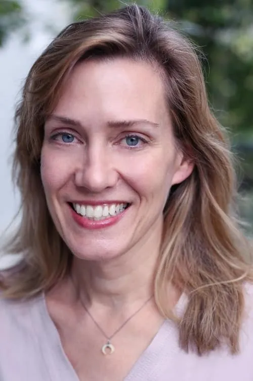 Karen Bellinger — personaje: Self - Anthropologist Archaeologist