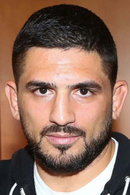 Karen Darabedyan interpretando a Self