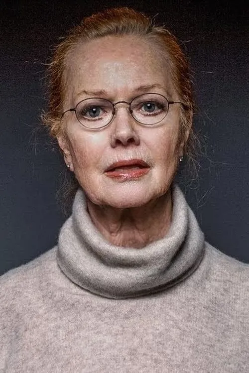 Karin Buchholz interpretando a Elisabeth Hofmeier