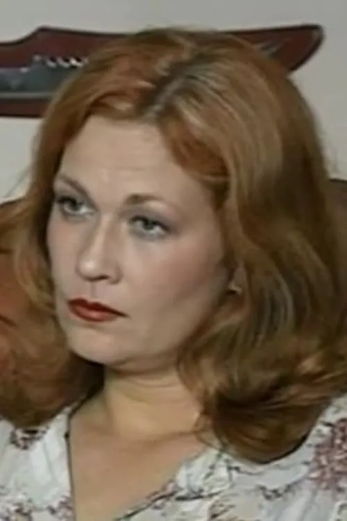 Karina Zolotova interpretando a ???? ????????