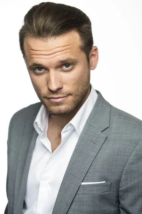 Cher Calvin ha trabajado con Karl Girolamo en 1 ocasiones