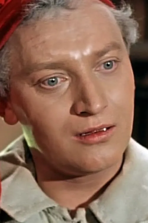 Karl-Heinz Rothin interpretando a Müller Kunz