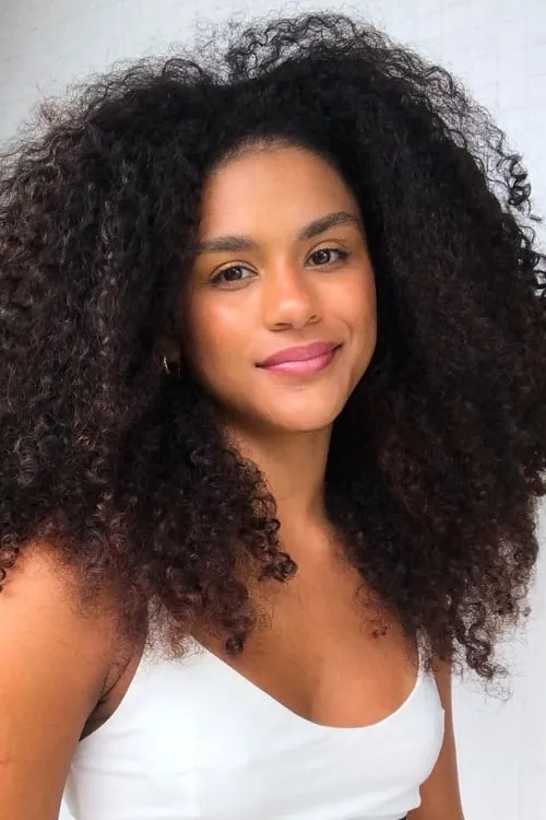 Hugo Gloss ha trabajado con Karoliny Mariano en 1 ocasiones