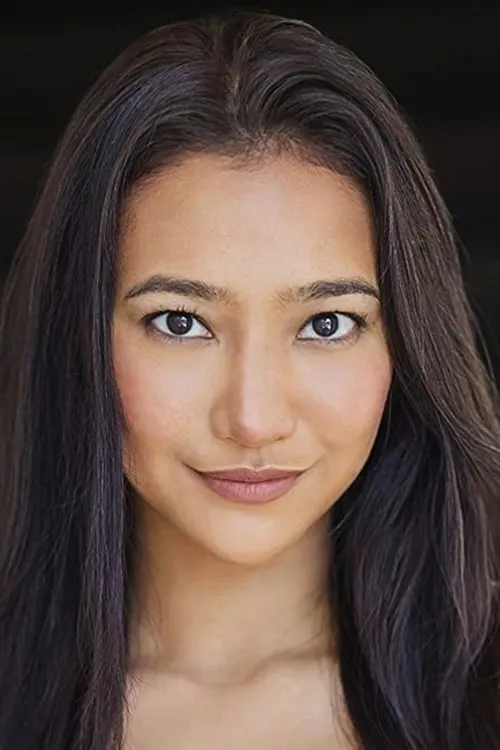 Kat Ingkarat interpretando a Madee