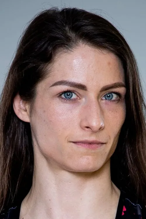 Gavin Hughes ha trabajado con Katarzyna Sadura en 1 ocasiones