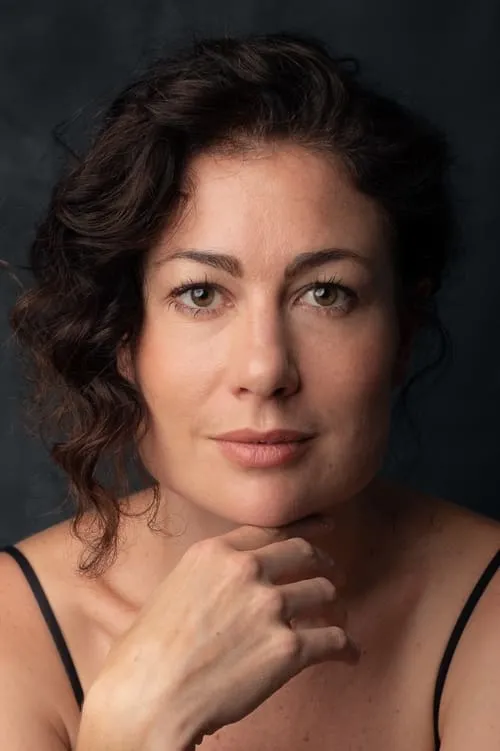 Armaan Haggio ha trabajado con Kate Liquorish en 1 ocasiones