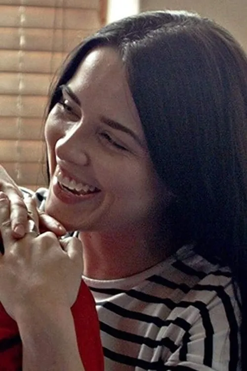 Louis Vaughan ha trabajado con Katie Collins en 1 ocasiones