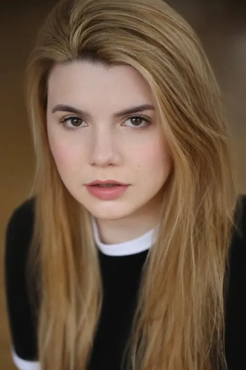 Katy Clayton interpretando a Hanah