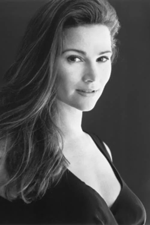 Keely Shaye Smith interpretando a Gail