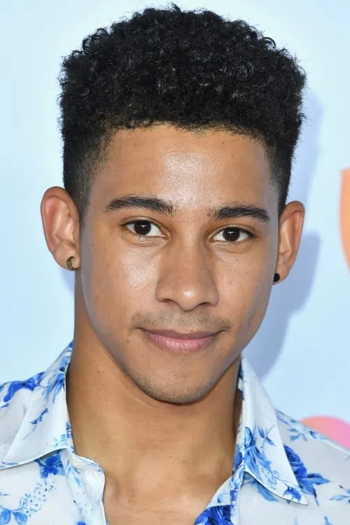 Tara Morice ha trabajado con Keiynan Lonsdale en 2 ocasiones