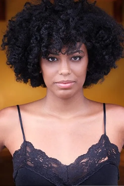 Kelley Robins Hicks — personaje: Nubia Nefertiti