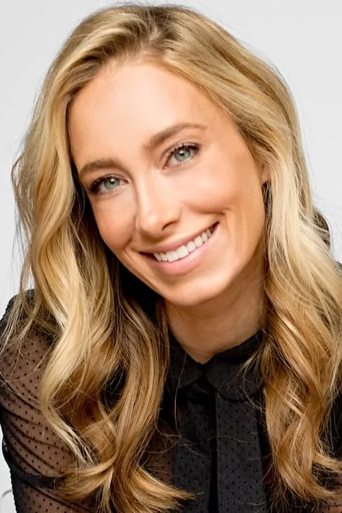 Kelsey Crane interpretando a Ivana