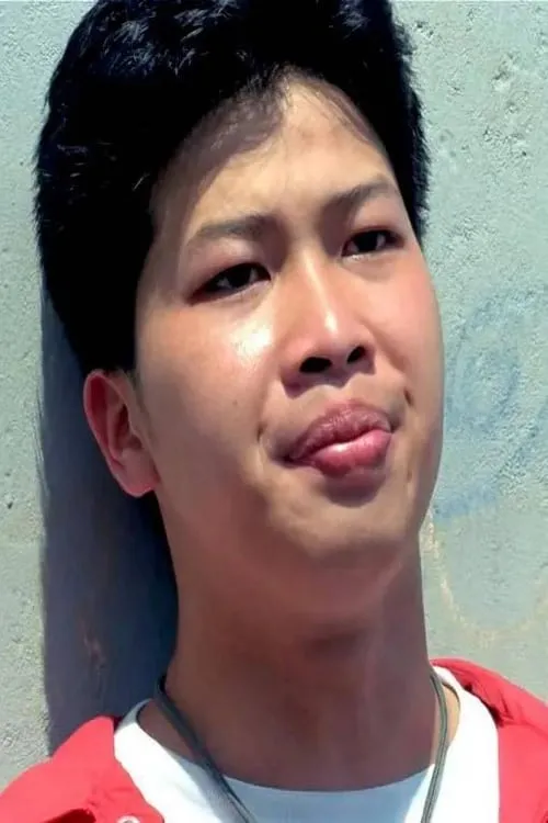 Douglas Kung Cheung-Tak ha trabajado con Ken Yip Wing-Kin en 3 ocasiones