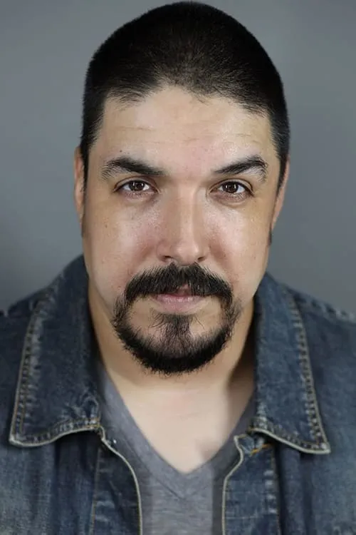 Sherry Hursey ha trabajado con Kenneth Antonio Fernandez en 1 ocasiones