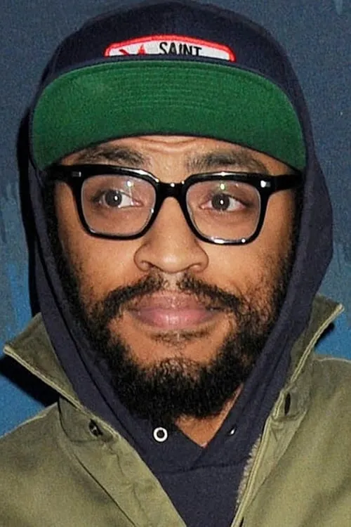 Kenneth Lucas — personaje: Bates