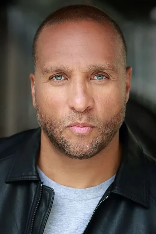 Kenneth Whitted — personaje: Gerald