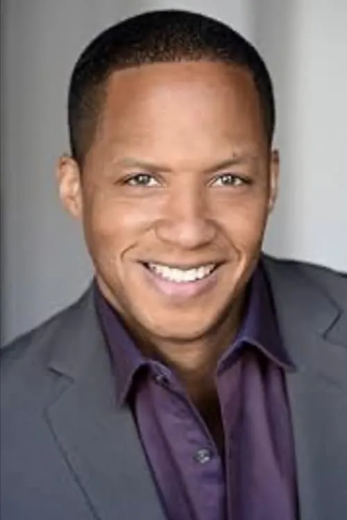 Sierra Mora ha trabajado con Kente Scott en 1 ocasiones