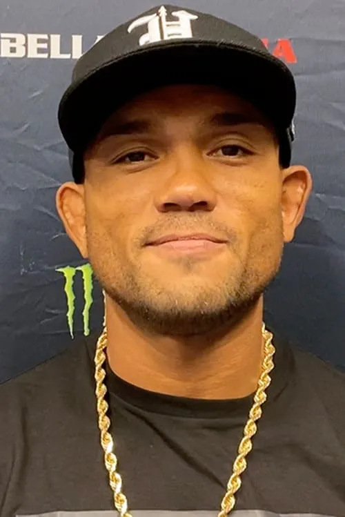 Lance Gibson Jr. ha trabajado con Keoni Diggs en 2 ocasiones