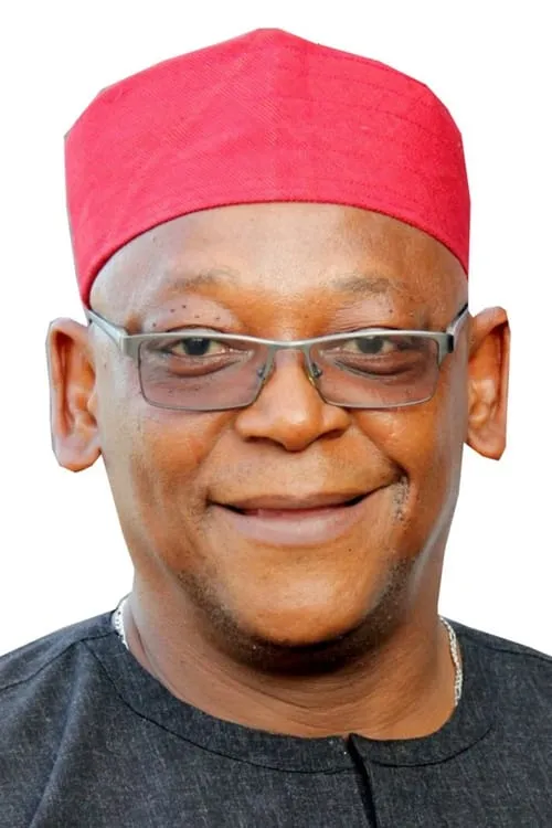 Keppy Ekpenyong-Bassey interpretando a Bade Cole