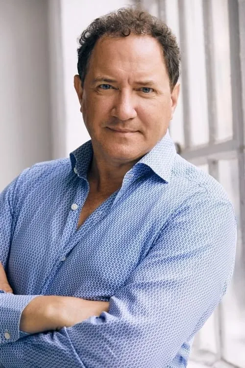 Adam Perry ha trabajado con Kevin McCollum en 1 ocasiones